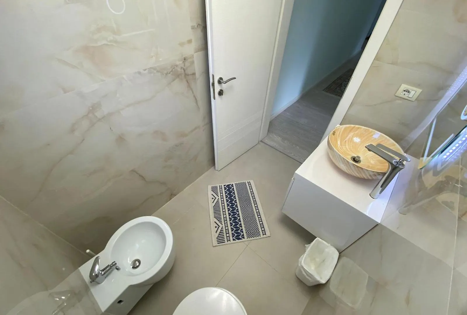 טיראנה Apartment Us Embassy 0*,  אלבניה